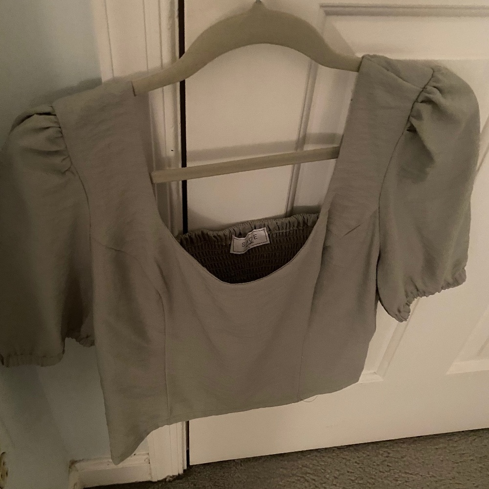 Sage Top Puff Sleeve Size Large Green